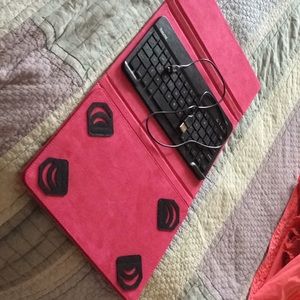 iPad case takes all sizes adjustable